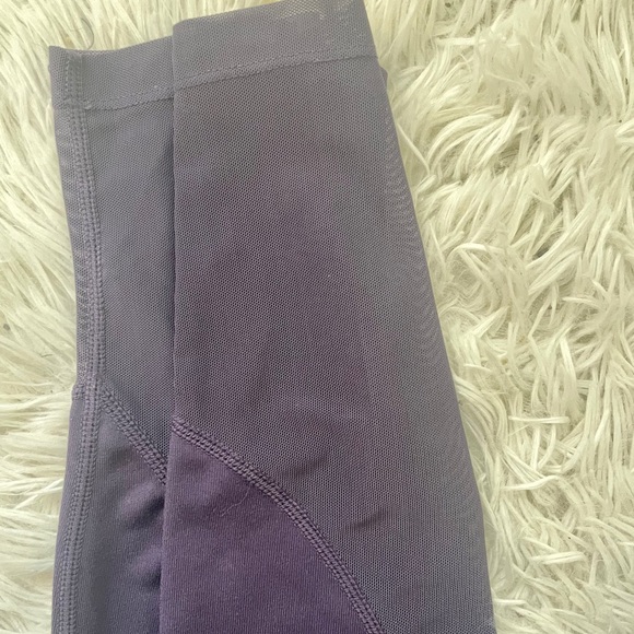 SOLD Gymshark Sleek Sculpture leggings - Picture 5 of 9